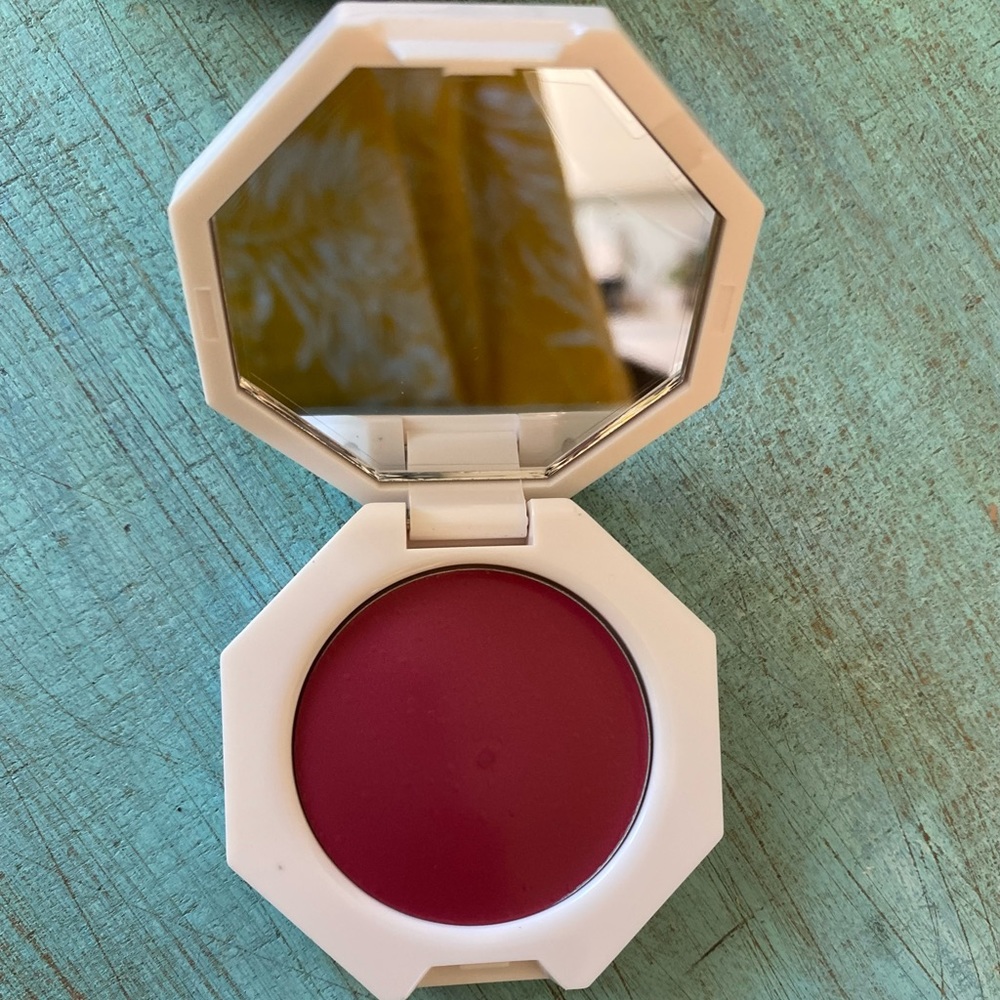 Fenty Cheeks Out Freestyle Cream Blush Summertime Wine - Picture 3 of 7